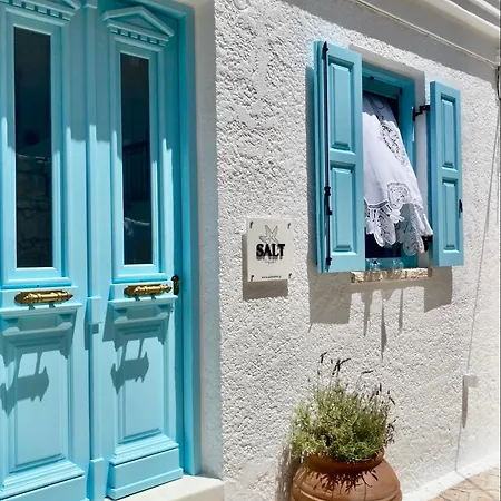 Salt Retreat - Seafront Villa Chalki Town Exterior photo